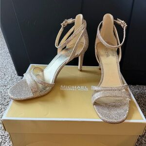 New in Box MICHAEL Michael Kors Rose Gold Glitter Ankle Strap Heels
